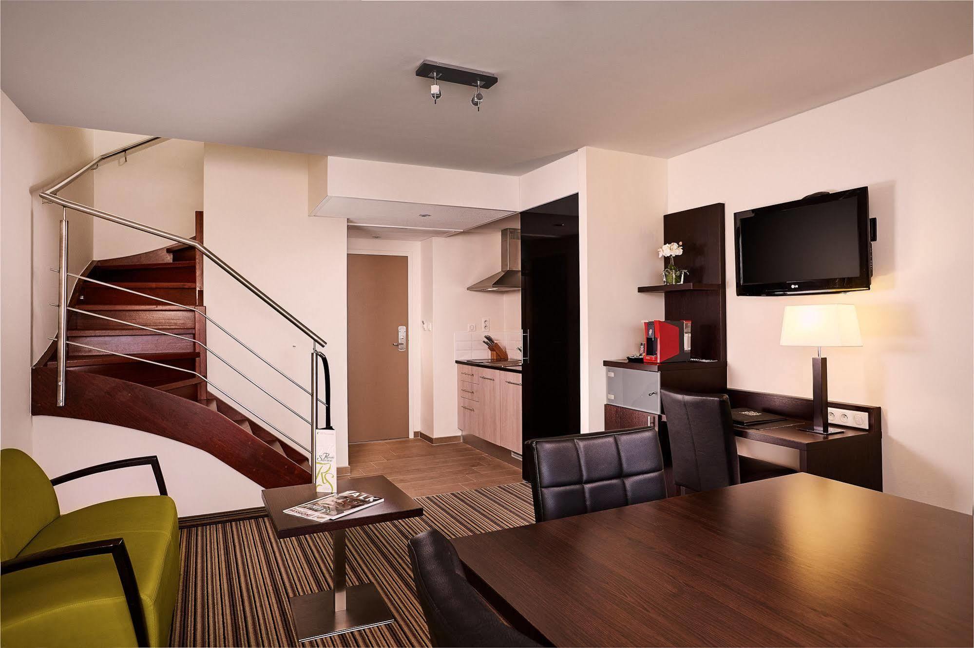 Airport - Der Valk Hotel